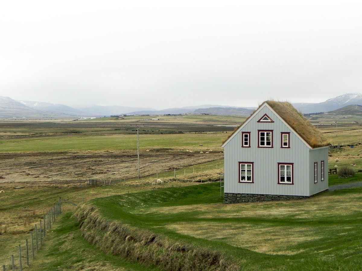 es caro viajar a islandia